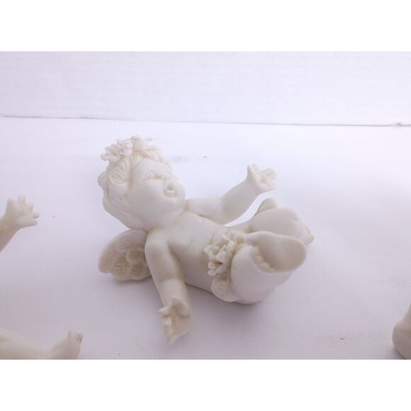 Set of 3 Vintage GANZ White Porcelain Cherubs at Play Figurines - Picture 3 of 14